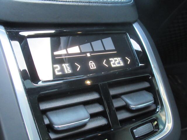 Volvo XC90 2.0 T8 Twin Engine AWD R-Design, Harman Kardon / Trekhaak / Elektr. Schuifdak / Stoelventilatie / Camera 360 / 20' Sportvelgen