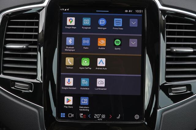 Volvo XC90 T8 Recharge AWD Ultra Bright - LONG RANGE - Panorama/schuifdak - IntelliSafe Assist & Surround - Harman/Kardon audio - Adaptieve LED koplampen - Parkeercamera achter - Verwarmde voorstoelen, stuur & achterbank - Parkeersensoren voor & achter - Elektr. bed