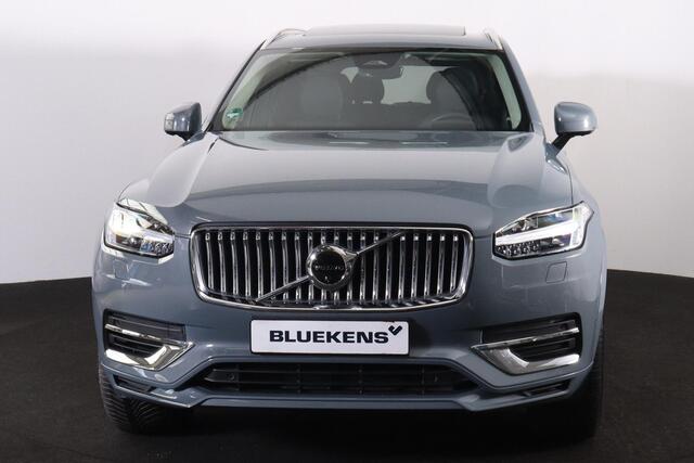 Volvo XC90 T8 Recharge AWD Ultimate Bright - LONG RANGE - Panorama/schuifdak - IntelliSafe Assist & Surround - 360º Camera - Harman/Kardon audio - Adaptieve LED koplampen - Verwarmde voorstoelen, stuur & achterbank - Parkeersensoren voor & achter - Elektr. bedienb. 