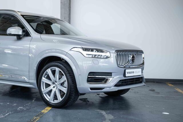Volvo XC90 T8 Recharge AWD Ultimate Bright | Wegklapbare trekhaak | Bowers & Wilkins premium audio | Luchtvering | 1ste eigenaar | Nappa lederen bekleding | Stoelverwarming | Gelamineerde zijruiten | Stoelventilatie | 360° parkeerverwarming | Parkeersensoren voor + 