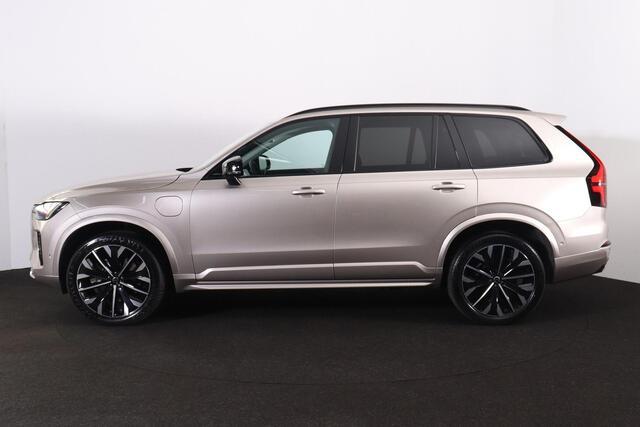 Volvo XC90 T8 Recharge AWD Plus Dark - LONG RANGE - Panorama/schuifdak - IntelliSafe Assist & Surround - 360º Camera - Harman/Kardon audio - Verwarmde voorstoelen, stuur & achterbank - Parkeersensoren voor & achter - Elektr. bedienb. voorstoelen met geheugen - Draad