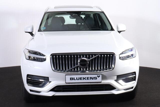 Volvo XC90 T8 Recharge AWD Ultimate Bright - LONG RANGE - Panorama/schuifdak - IntelliSafe Assist & Surround - Parkeercamera achter - Verwarmde voorstoelen, stuur & achterbank - Parkeersensoren voor & achter - Elektr. bedienb. voorstoelen met geheugen - Draadloze te