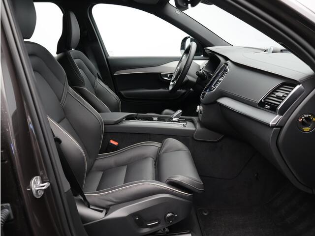Volvo XC90 T8 AWD Recharge Ultimate Dark / Trekhaak / Luchtvering / B&W audio / 22" / Head up display / 360 Camera / Panoramadak /