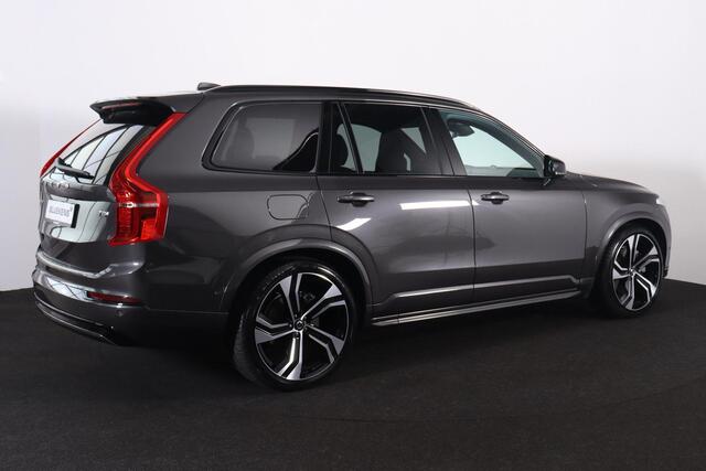 Volvo XC90 T8 Recharge AWD Ultra Dark - LONG RANGE - Luchtvering - Panorama/schuifdak - IntelliSafe Assist & Surround - 360º Camera - Adaptieve LED koplampen - Verwarmde voorstoelen, stuur & achterbank - Parkeersensoren voor & achter - Elektr. bedienb. voorstoelen m