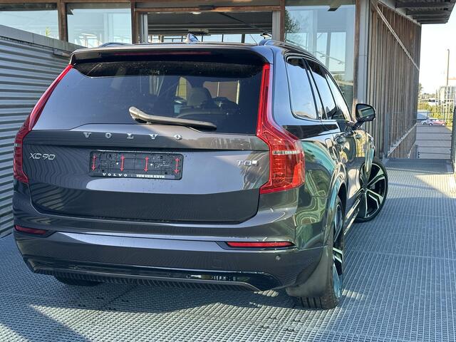 Volvo XC90 2.0 T8 Recharge AWD Ultra Dark / Trekhaak / Pano. dak / Luchtvering / Head-up display / Bowers & Wilkins / 22" velgen / Elek. verstelbare stoelen / Stoelen voor + achter en stuur verwarmd /