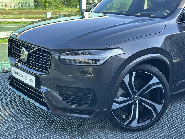 Volvo XC90 2.0 T8 Recharge AWD Ultra Dark / Trekhaak / Pano. dak / Luchtvering / Head-up display / Bowers & Wilkins / 22" velgen / Elek. verstelbare stoelen / Stoelen voor + achter en stuur verwarmd /
