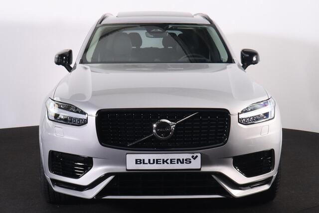 Volvo XC90 T8 Recharge AWD Ultra Dark - Luchtvering - Panorama/schuifdak - IntelliSafe Assist & Surround - 360º Camera - Bowers & Wilkins audio - Adaptieve LED koplampen - Verwarmde voorstoelen, stuur & achterbank - Parkeersensoren voor & achter - Elektr. bedienb. v