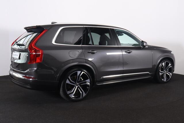 Volvo XC90 T8 Recharge AWD Plus Bright - LONG RANGE - Luchtvering - Panorama/schuifdak - IntelliSafe Assist & Surround - 360º Camera - Bowers & Wilkins audio - Adaptieve LED koplampen - Verwarmde voorstoelen, stuur & achterbank - Parkeersensoren voor & achter - Elek