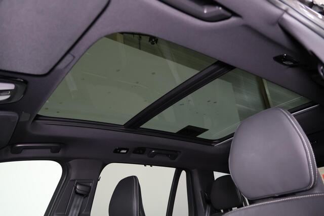 Volvo XC90 T8 Recharge AWD Plus Bright - LONG RANGE - Luchtvering - Panorama/schuifdak - IntelliSafe Assist & Surround - 360º Camera - Bowers & Wilkins audio - Adaptieve LED koplampen - Verwarmde voorstoelen, stuur & achterbank - Parkeersensoren voor & achter - Elek