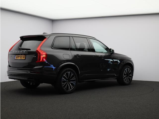 Volvo XC90 2.0 T8 Plug-in hybrid AWD Ultra Dark / Trekhaak / Luchtvering / Bowers & Wilkins Audio / Stoelventilatie / Massagestoelen / Head-Up Display / 360° camera / Pano. dak / Stoel+ Stuurwielverwarming / Verwarmbare Achterbank / Elek. verstelbare stoelen + geheu