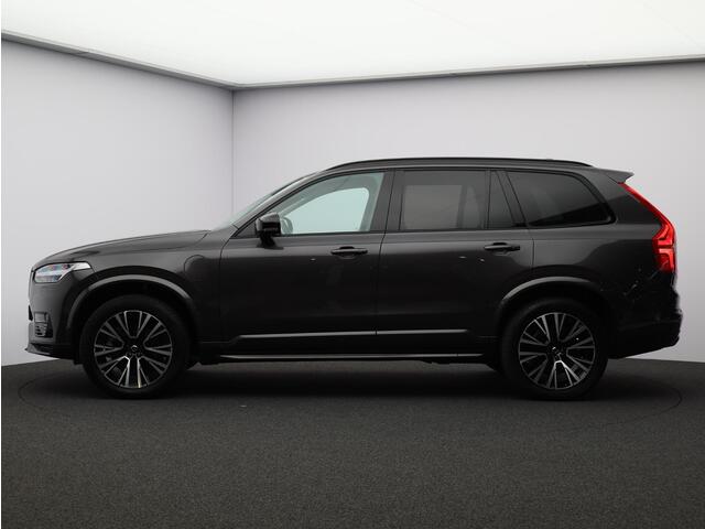 Volvo XC90 2.0 T8 Plug-in hybrid AWD Ultra Dark / Trekhaak / Luchtvering / Bowers & Wilkins Audio / Stoelventilatie / Massagestoelen / Head-Up Display / 360° camera / Pano. dak / Stoel+ Stuurwielverwarming / Verwarmbare Achterbank / Elek. verstelbare stoelen + geheu