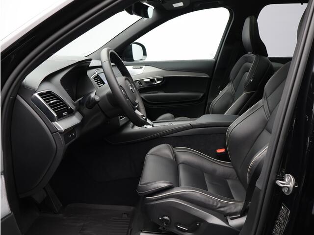 Volvo XC90 2.0 T8 Recharge AWD Ultimate Dark / Trekhaak / Luchtvering / 22"Wielen / B&W Audio / 360 Camera / Head-up Display / Panoramadak / Getint Glas /