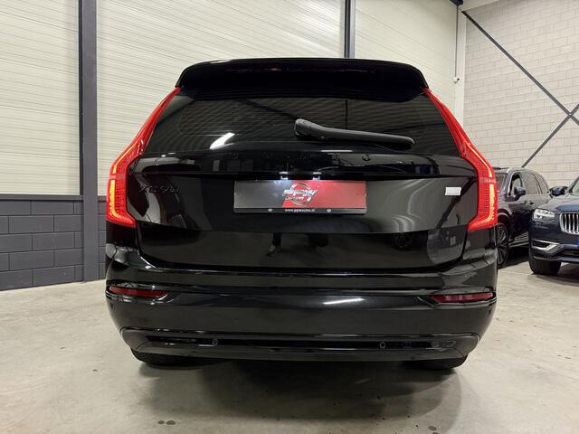 Volvo XC90 T8 Recharge AWD Ultimate Dark PANO/LUCHTVERING/HEAD-UP/H&K/MASSAGE+VENTILATIE/360CAMERA/ACC/PILOT-ASSIST/CRYSTAL-POOK/20"/BLACK-OPTIC/RECENT OH BEURT GEHAD BIJ VOLVO