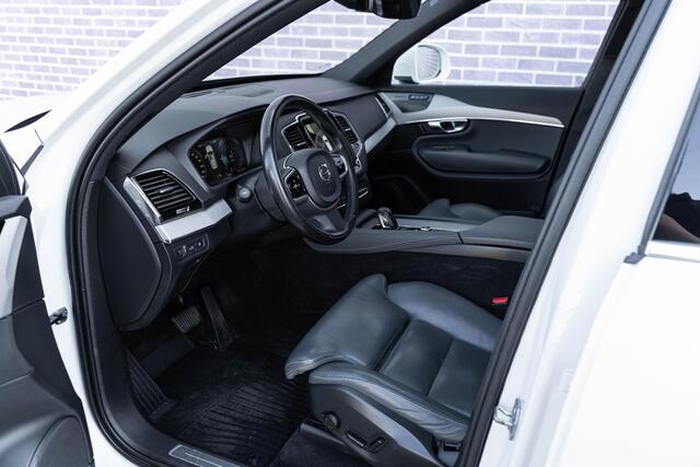 Volvo XC90 T8 Recharge AWD Inscription | Trekhaak | Luchtvering | 360º Camera | Harman Kardon audio | Full LED koplampen | 360º Camera | Verwarmbare voorruit | Park Pilot