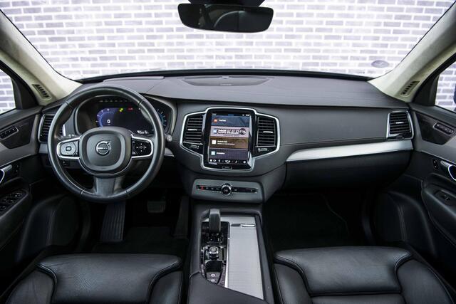 Volvo XC90 2.0 T8 Recharge AWD Ultimate Bright | Long Range | 7 Zits | Luchtvering | Panoramadak | Adaptieve Cruise Control | Trekhaak | 360° Parkeercamera | Harman Kardon Audio | Head-Up Display | Stoel-/Stuurverwarming |