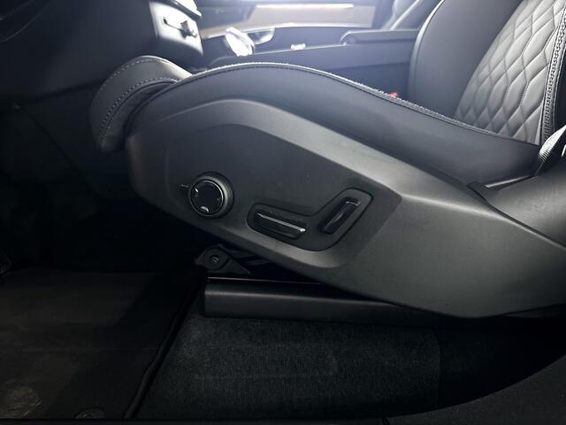 Volvo XC90 T8 Plug-in hybrid AWD Ultra Bright | Panoramadak | 360° camera | Head-up Display | Luchtvering | Stoel- stuurverwarming | Harman Kardon | Trekhaak