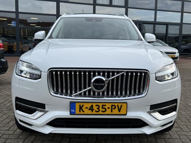 Volvo XC90 2.0 T8 392 pk Recharge AWD Inscription 7-P Panoramadak Trekhaak Luchtvering 360 Camera Harman Kardon Pilot Assist Stuur + Stoelverwarming + Koeling Nappa Leer Head Up 20 Inch + All Season Plug in Hybride NL Auto Vol Opties