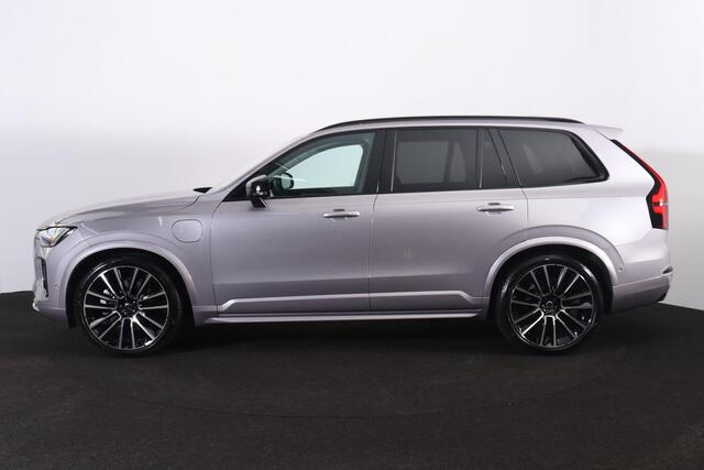 Volvo XC90 T8 Recharge AWD Ultra Dark - LONG RANGE - Luchtvering - Panorama/schuifdak - IntelliSafe Assist & Surround - 360º Camera - Verwarmde voorstoelen, stuur & achterbank - Parkeersensoren voor & achter - Elektr. bedienb. voorstoelen met geheugen - Head up disp