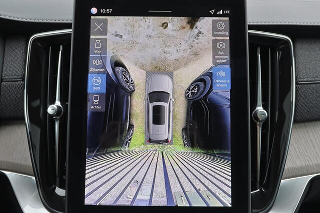 Volvo XC90 T8 Recharge AWD Ultra Dark - LONG RANGE - Luchtvering - Panorama/schuifdak - IntelliSafe Assist & Surround - 360º Camera - Verwarmde voorstoelen, stuur & achterbank - Parkeersensoren voor & achter - Elektr. bedienb. voorstoelen met geheugen - Head up disp