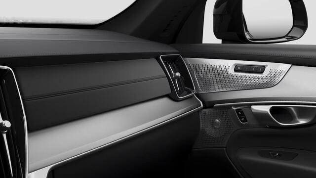 Volvo XC90 2.0 T8 Plug-in hybrid AWD Ultra Black Edition | Luchtvering | Bowers & Wilkins | Massage stoelen | Stoel + Stuur verwarming | Stoel koeling | Panorama schuif dak |