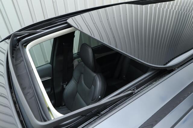 Volvo XC90 2.0 T8 Plug-in hybrid AWD Ultra Dark | Luchtvering | Bowers & Wilkins | Geventileerde/massagestoelen | Head-up display | Full Options |