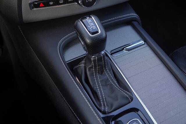 Volvo XC90 2.0 T5 310Pk Aut. | AWD | R-Design | 7-Persoons | Panoramadak | 360° Camera | LED | 20''